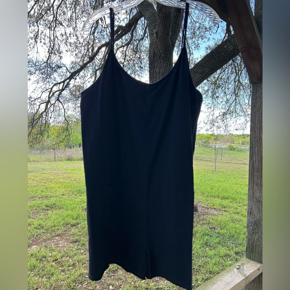 Hurley Black romper NWT